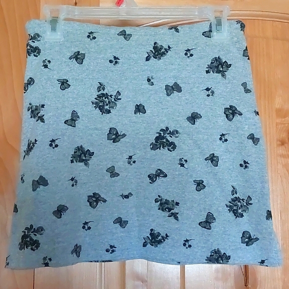 Drawstring mini skirt - NWOT - Picture 2 of 3